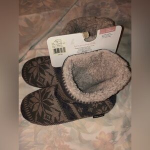 Muk Luks bedroom slippers size XL 11/12 convertible wear them up or down